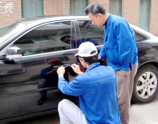 大关开锁公司：车钥匙坏了怎么办